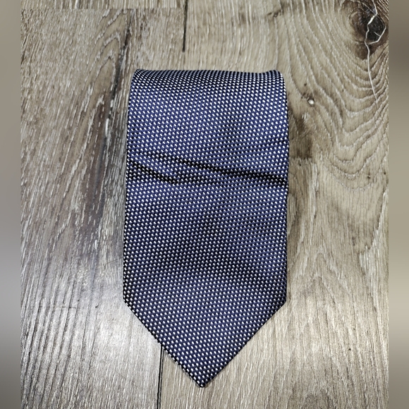 Michael Kors Men's Silk Tie - Picture 6 of 6